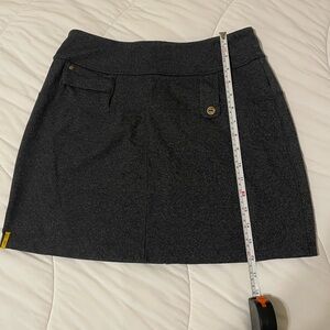 Lolë Hiking Skirt Gray Stretch Nylon Cute details Sz small